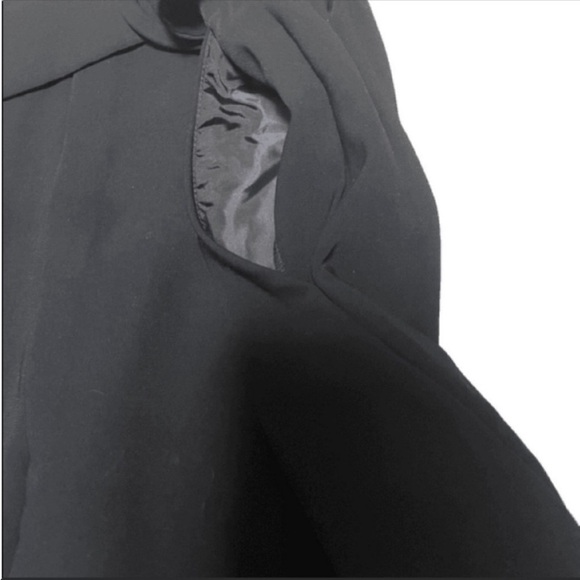 NWT H&M A-line black belted elastic waist pull on skirt with pockets. Size 6 - Picture 4 of 4